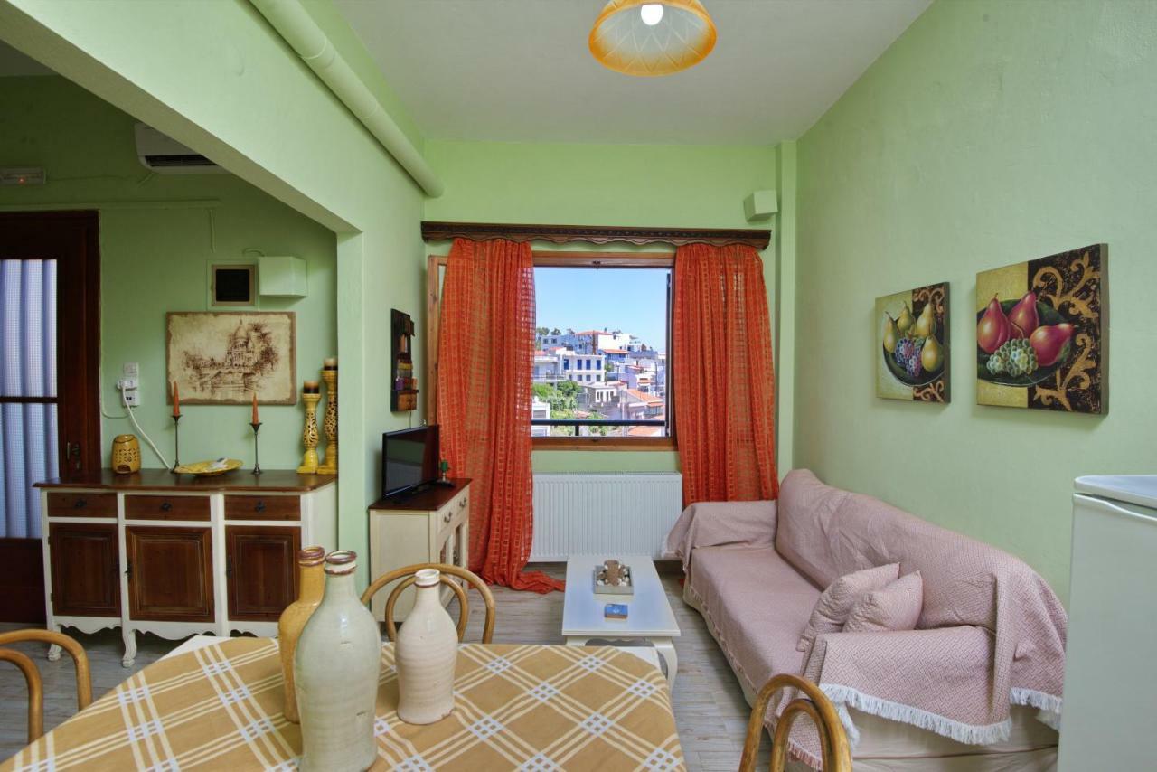 Theodora Apartment Patitiri  Luaran gambar